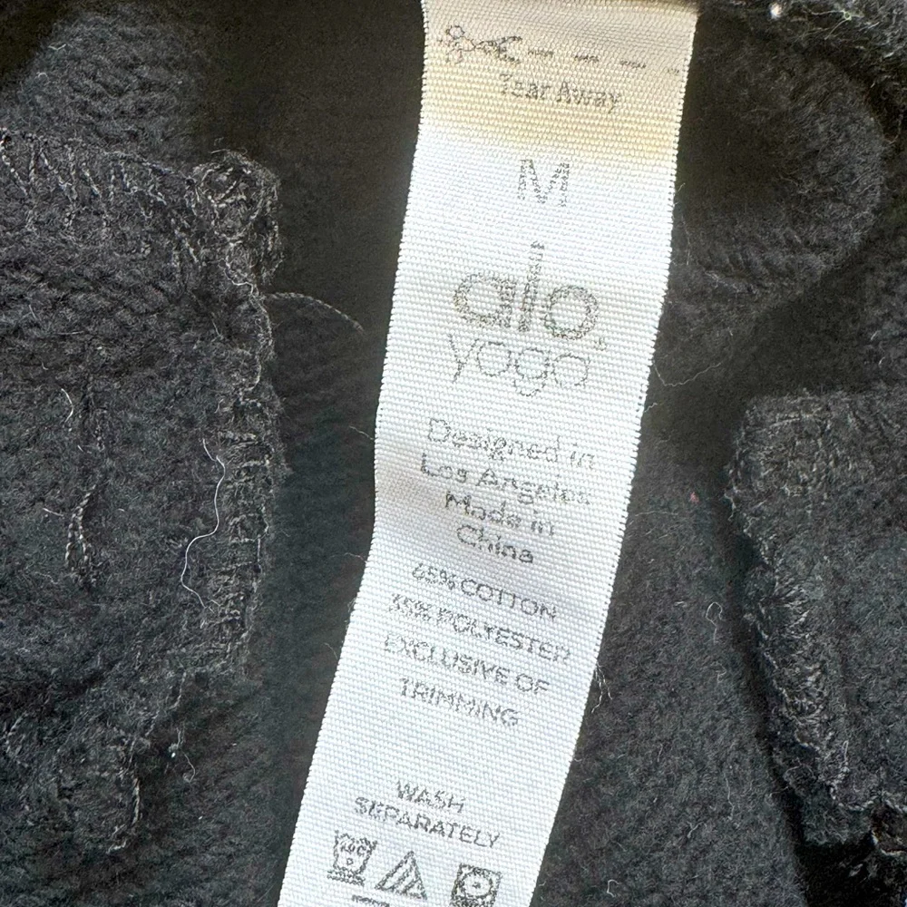 alo yoga women’s wide legs pants size M